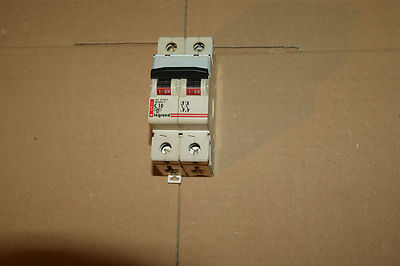 Lot De 5 Disjoncteurs GE General Electric 40A – Réf EP452 – Occasion