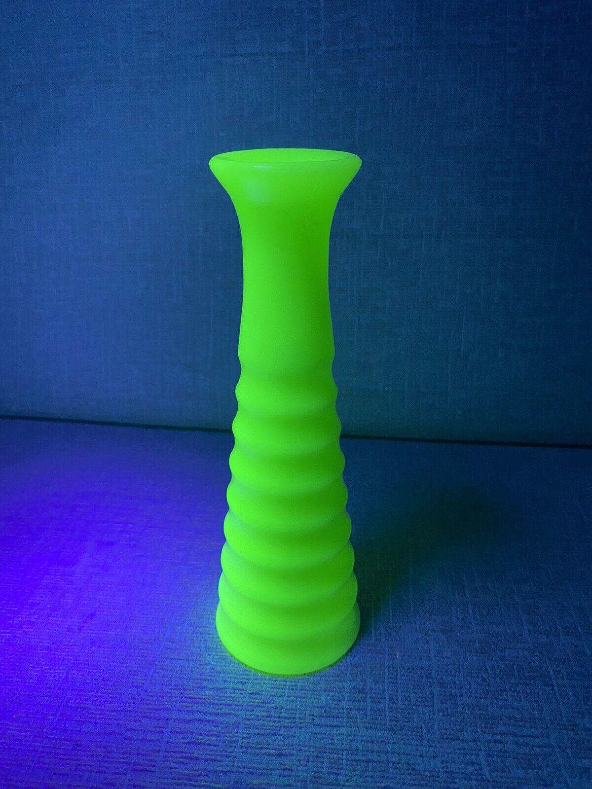 Vintage Jadeite Green Vaseline Glass Ring-Pattern Vase (Height: 6-1/4”)