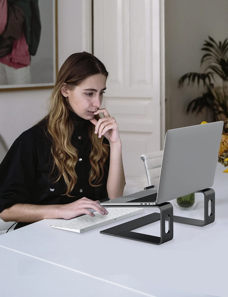 Aluminum Laptop Stand for Desk – Ergonomic & Adjustable Computer Riser