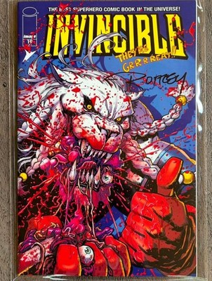 INVINCIBLE #19 CONVENTION EDITION   Signed by Ryan Ottley