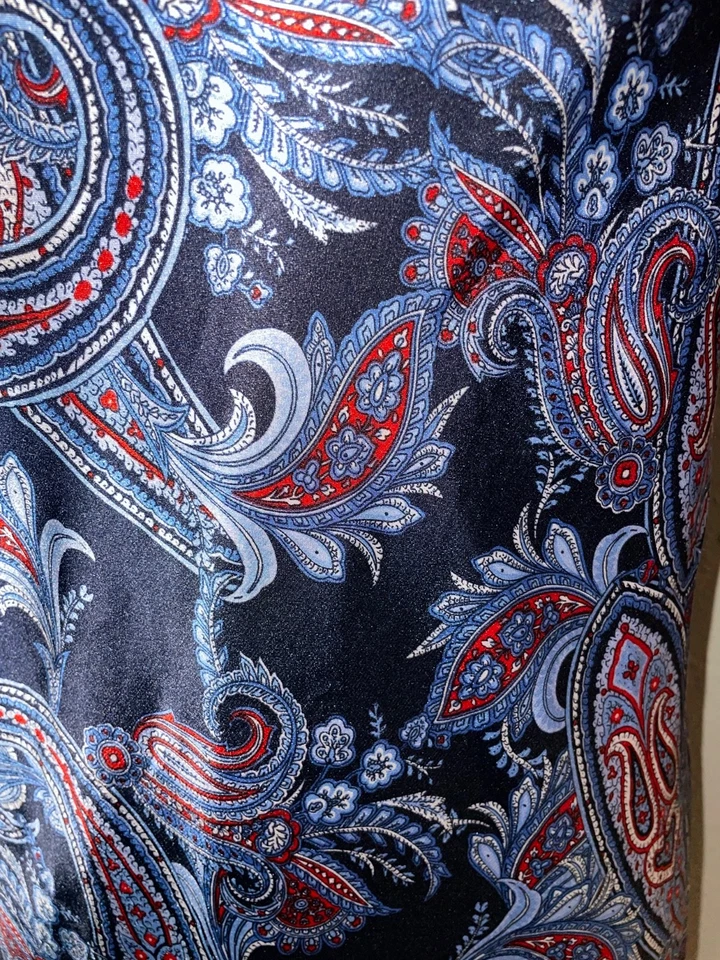 Vestido midi Emma & Michele para mujer satinado cachemira sin mangas talla S capucha cuello elegante Foto 3 de 4