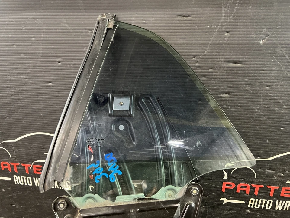 97-03 JAGUAR XK8 CONVERTIBLE DRIVER CUARTO DERECHO CRISTAL REGULADOR VENTANA CON CRISTAL Foto 3 de 4