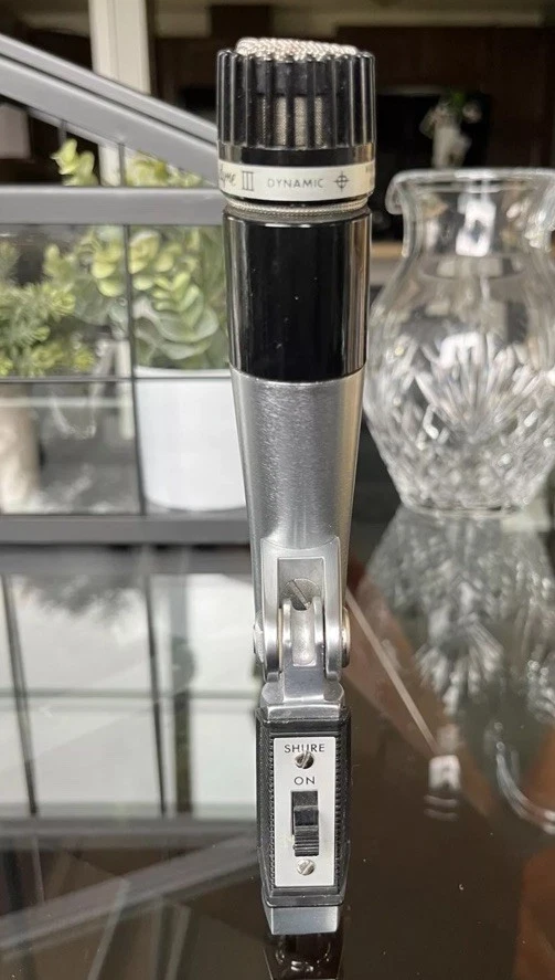 1970s Shure Brothers Unidyne III Model 545S Series 2 Dynamic Microphone w/ Cable - Image 4 of 4