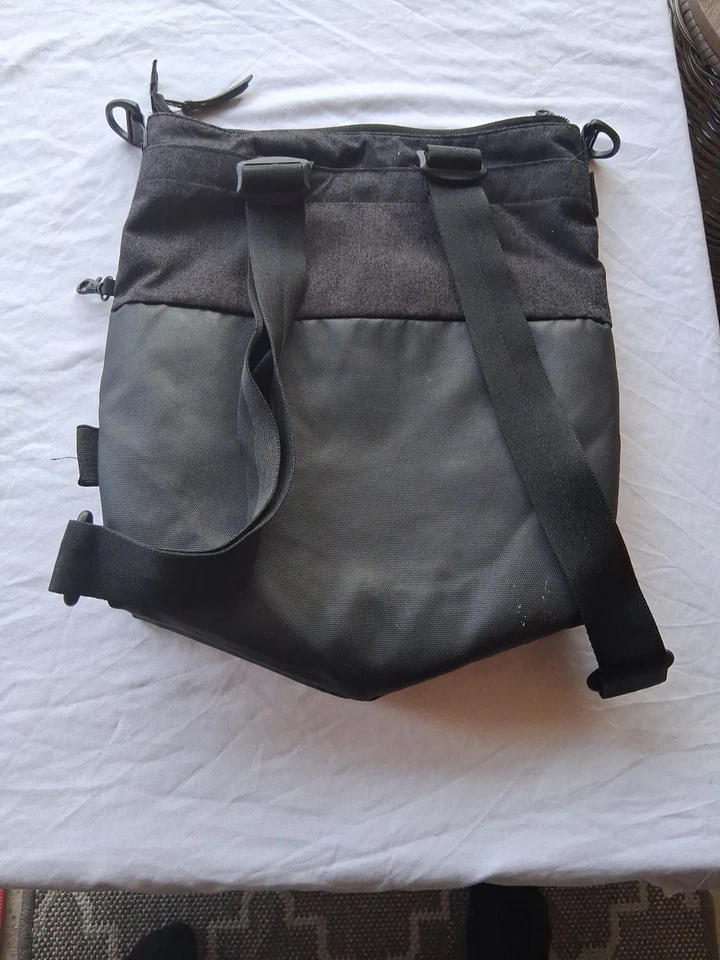 Sherpani Cabo Convertible Travel Backpack Bag Laptop Crossbody Black - Image 2 of 4