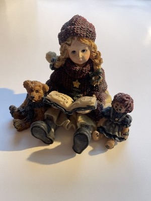 VINTAGE 1995 YESTERDAY'S CHILD THE DOLLSTONE COLLECTION (A CHRISTMAS CAROL)