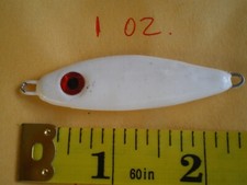 25 PCS. SHAD JIG/SPOON STYLE LURE BAIT/CASTING FISHING 1 OZ. WHITE/RED EYE