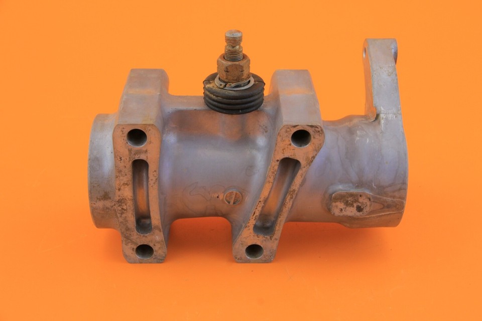 0408 LTZ400 LTZ OEM Rear Axle Housing Carrier Bolts Bearing Plate KFX