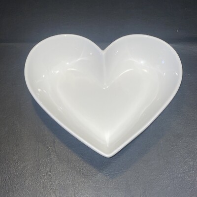 Crofton Bowl Heart Shaped White Stoneware Dishwasher Microwave Oven Safe 