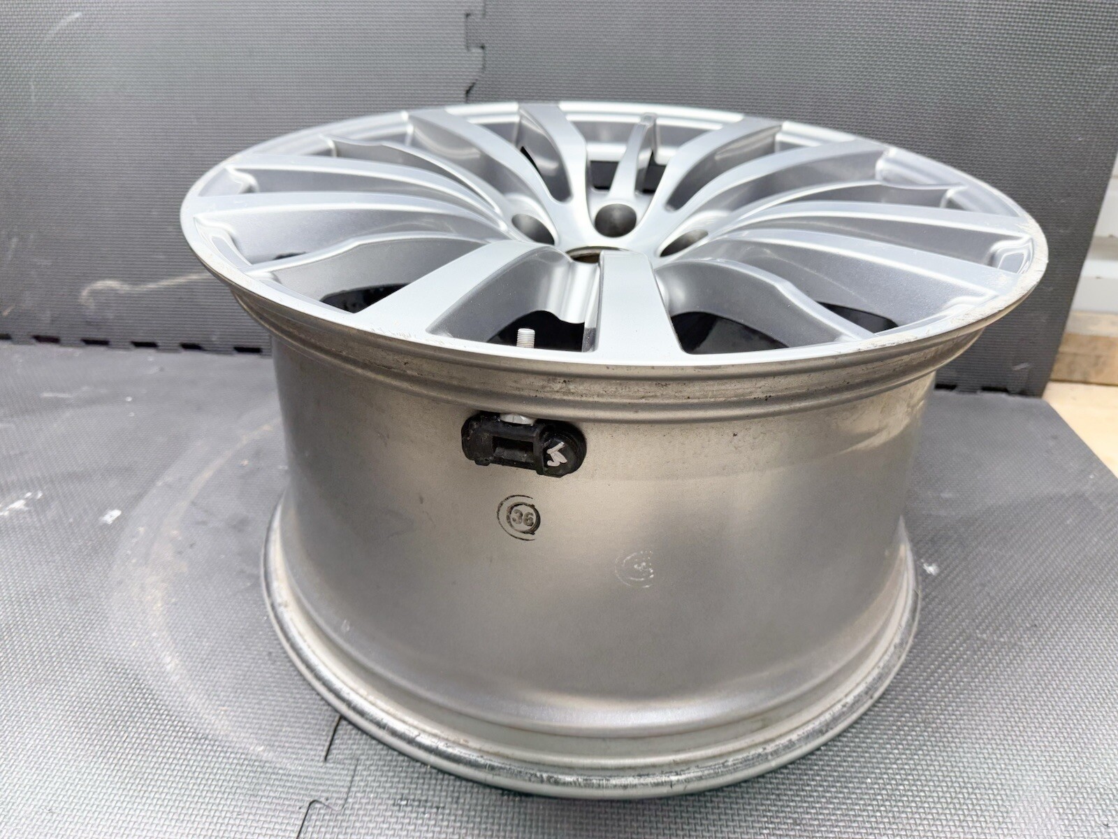 ⭐️2014-2020 MASERATI GHIBLI REAR WHEEL RIM 10Jx19 H2 ET40 OEM