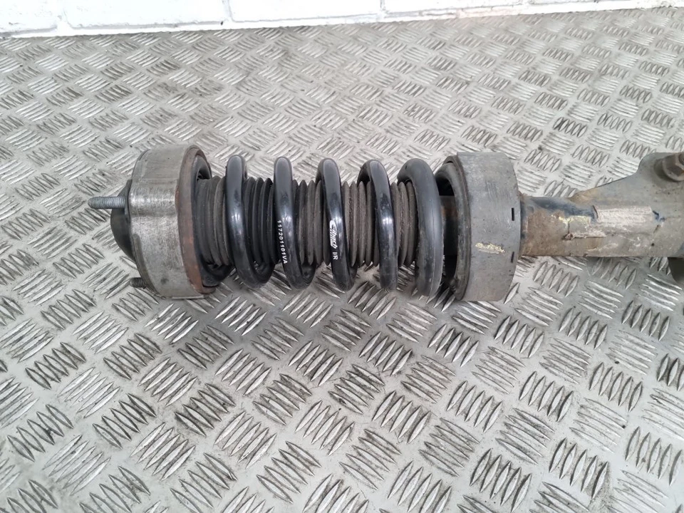 Porsche Cayenne 958 2011-2014 3.0 Strut/shock/leg (front Driver Side)  - Image 4 of 4