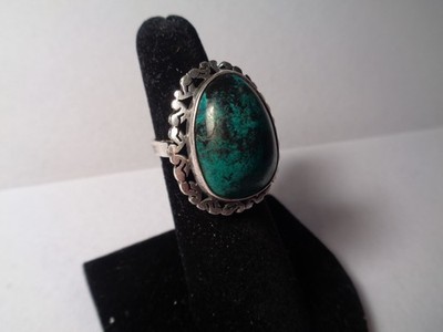 NATIVE AMERICAN SOUTHWESTERN ANTIQUE LARGE OVAL #900 SILVER AND TURQUOISE RING!