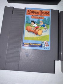 Nintendo World Class Track Meet And Super Team Games NES Used UNTESTED Read.