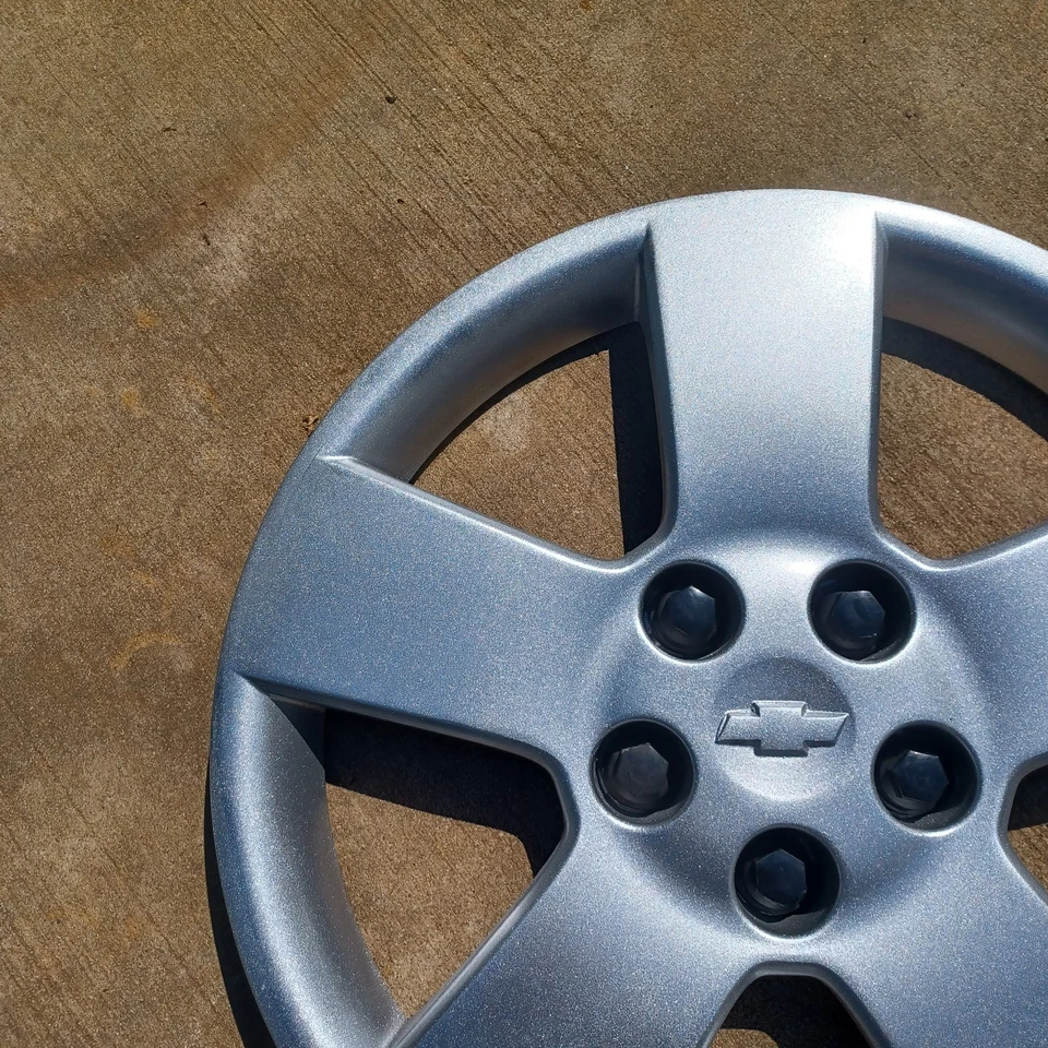 Chevrolet HHR hubcap 2006- 2011 fits 16 inch wheels 9596079, 3251 Repainted - Image 2 of 4