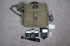 Minolta SRT-202 35mm SLR Film Camera w/ 45mm f/2 Lens  Vivitar 283 Flash Bundle