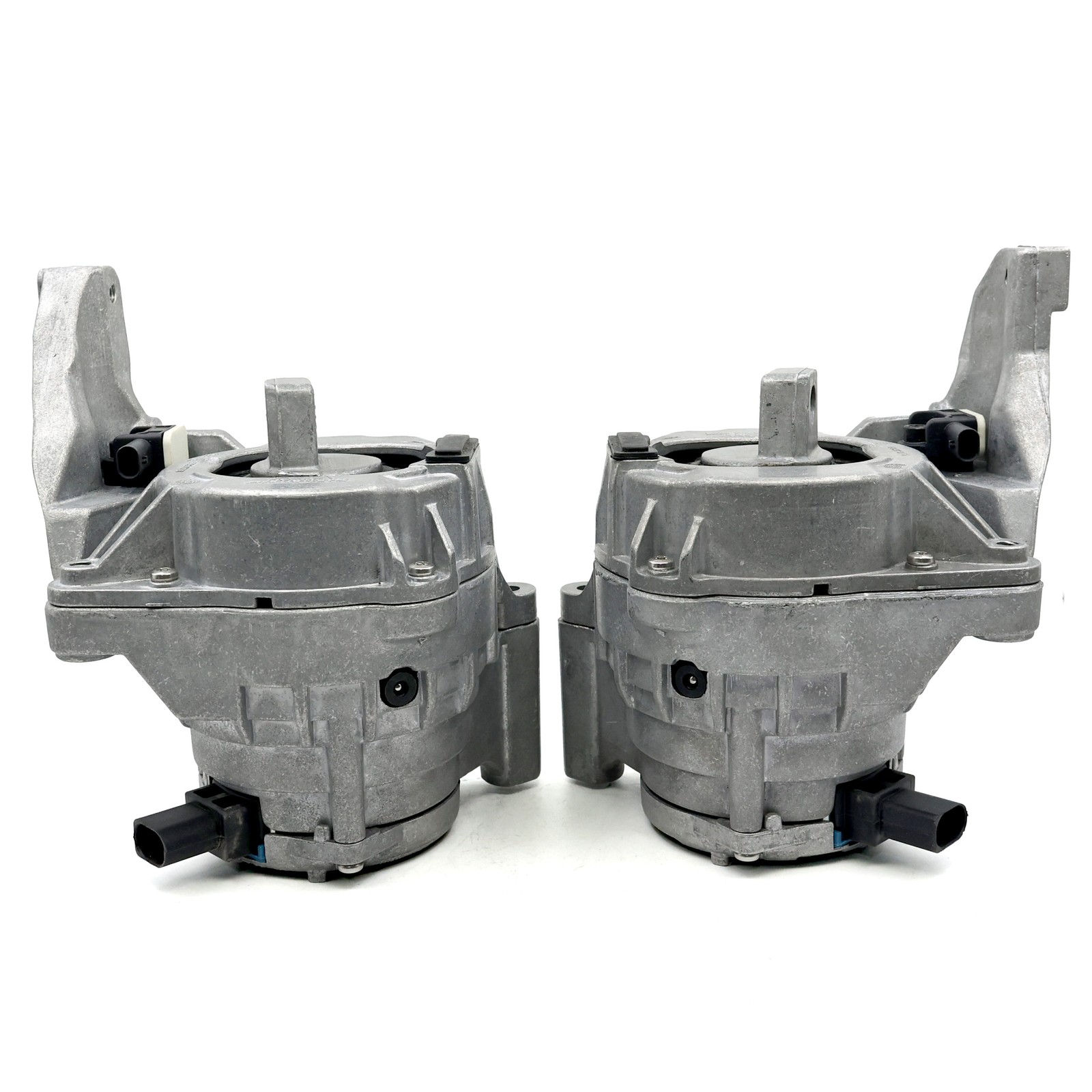 Bentley Bentayga 2015-2021 Right Engine mount P/N 4M0199255BH