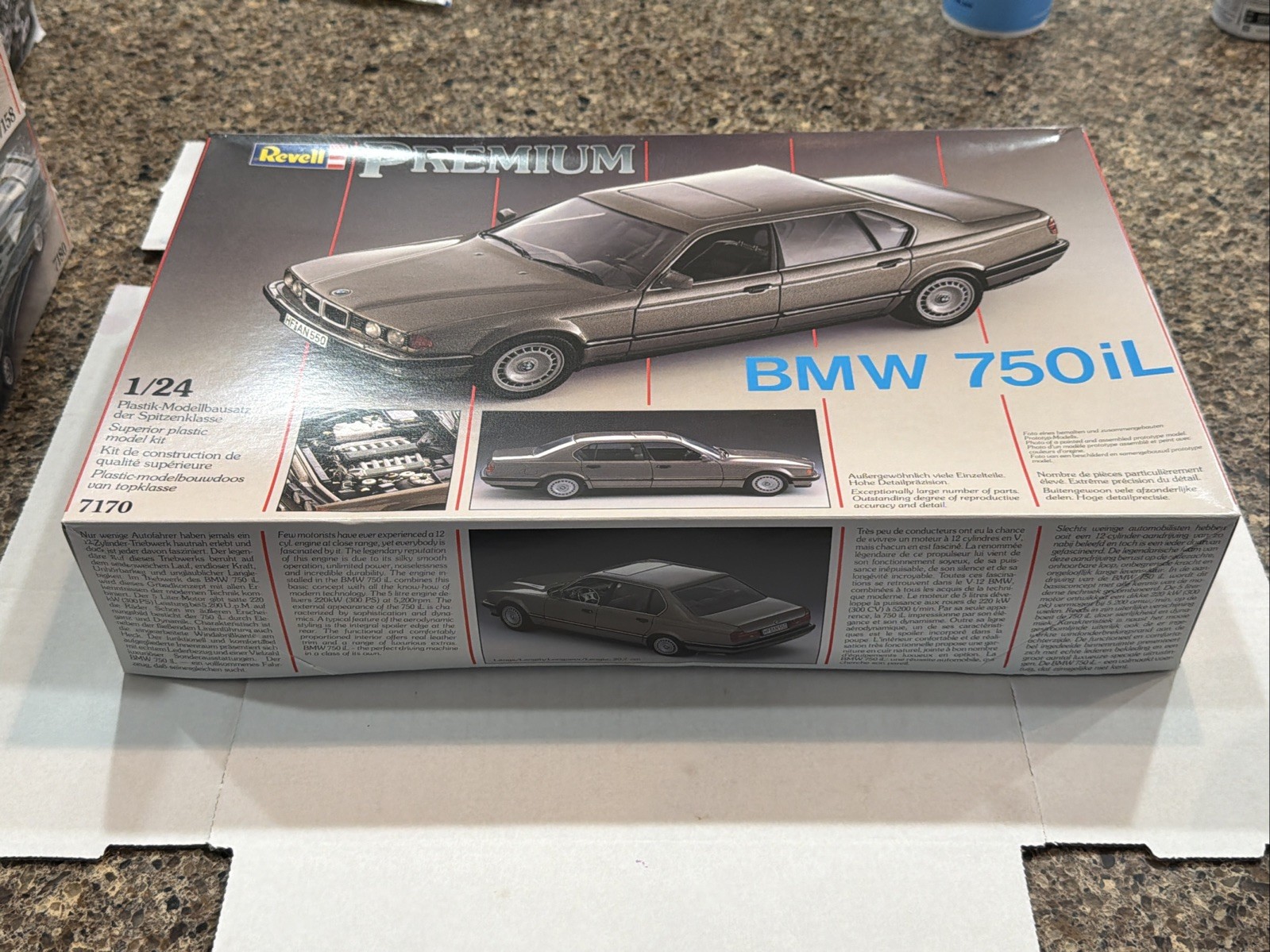 REVELL PREMIUM BMW 750IL FACTORY SEALED INSIDE! CIRCA 1988! 