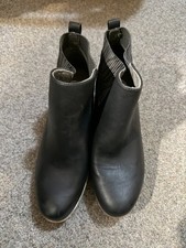 NWOB Dr. Scholl’s Wedge Chelsea Boots Black Size 8M Women’s