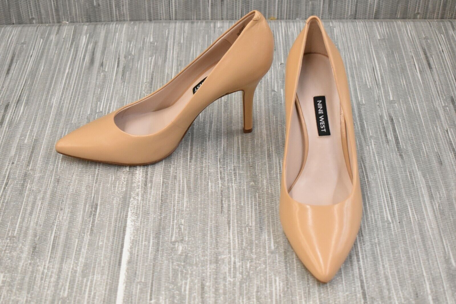 Nine West Flax Pointed Toe Leather Pumps, Women’s Size 7.5M, Light Natural NEW | TellGrade