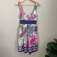 NWT Vince Camuto Sleeveless Floral Dress 12