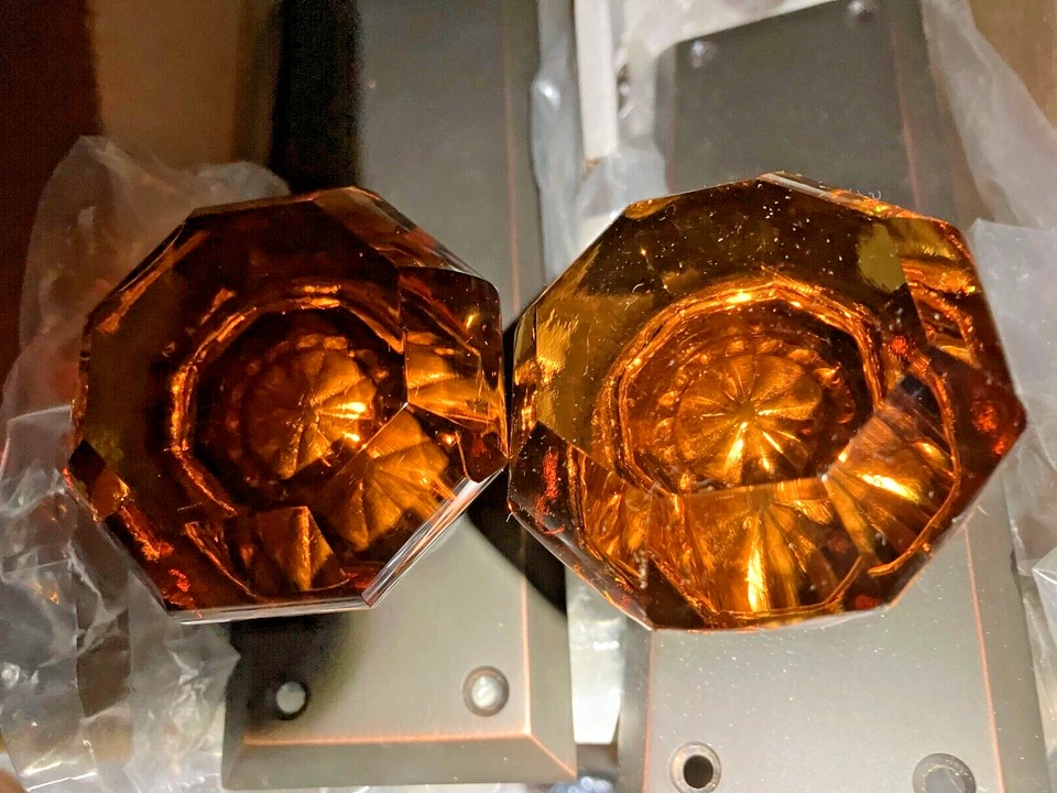 Juego de perillas ámbar Emtek 8164 Quincy Plate diestro Old Town US10B V RARO sin llave Foto 3 de 4