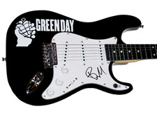 BILLIE JOE ARMSTRONG AUTOGRAPHED GUITAR (GREEN DAY) - BECKETT COA!