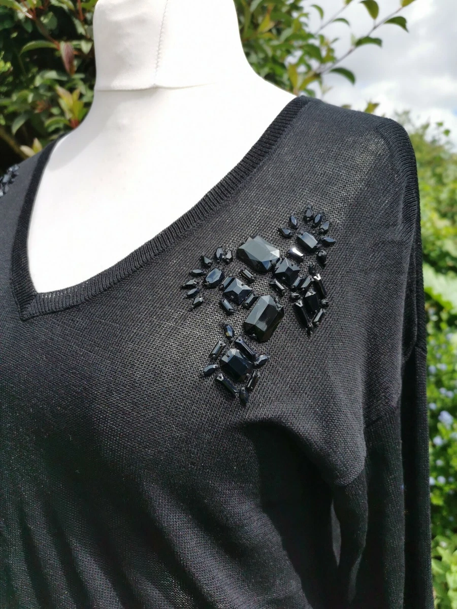 Black fine knit hot sale v neck jumper