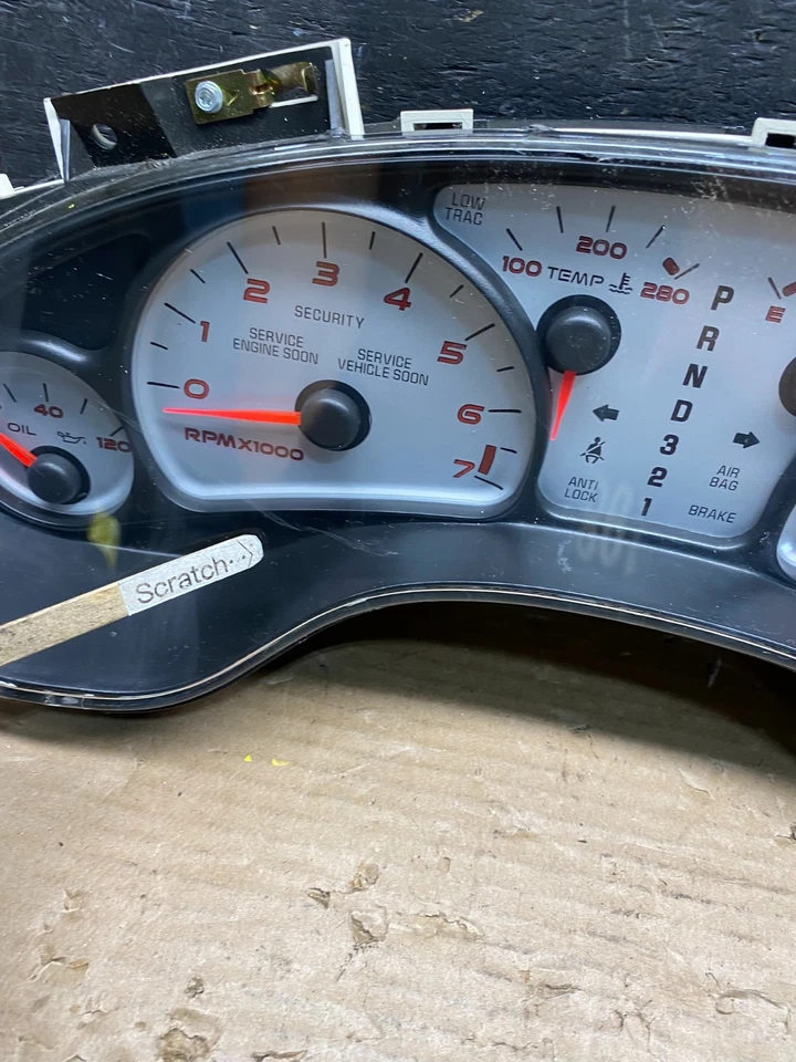 Pontiac Bonneville 2004-2005 velocímetro calibre de racimo OEM s6195 DG Foto 4 de 4
