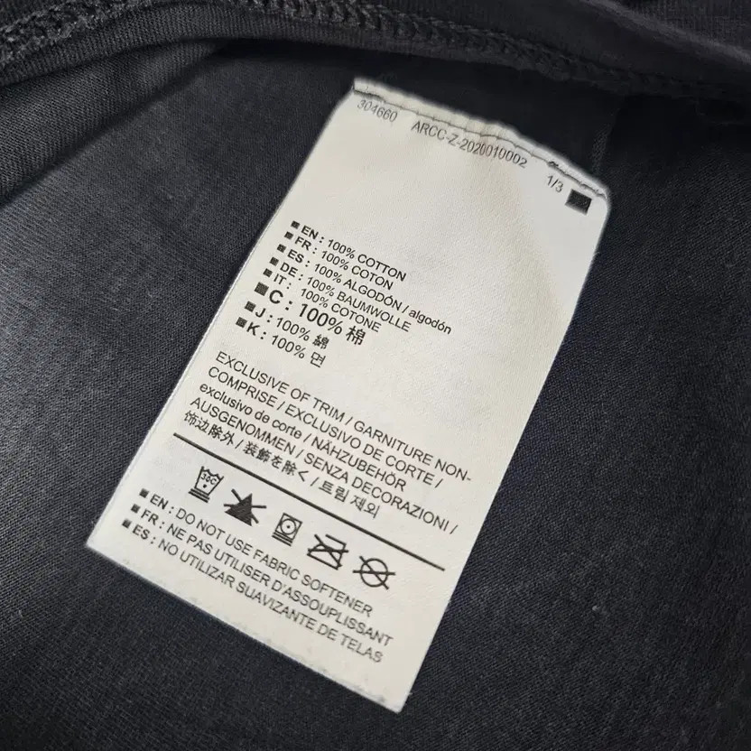 Arc'teryx Black Short Sleeve T-Shirt M (Dept Store) thumbnail 2