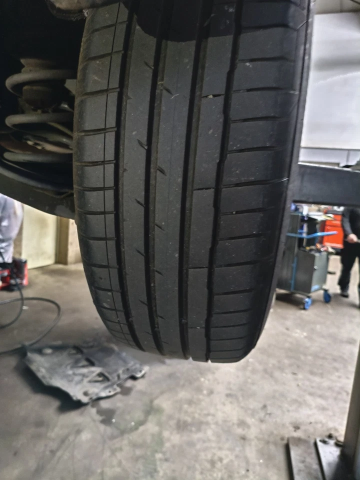 Volvo XC60 Alufelgen Mit Guter Profil Reifen. Mit Hankook DOT 21  18 Zoll Felgen - Bild 4 von 4