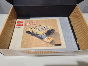 LEGO Maze 2 in 1 21305 - 769 Pieces Complete Set w/ Box & Book- Retiered set