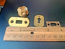 Edison Diamond Disc Phonograph Gold Key & Lock Hardware Parts