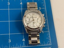 Very Nice Michael Kors Silver Tone Watch Model No. MK 5165