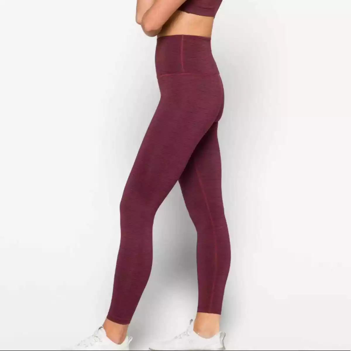 BEYOND YOGA True To Stripe Midi Performance Leggings Size M Maroon