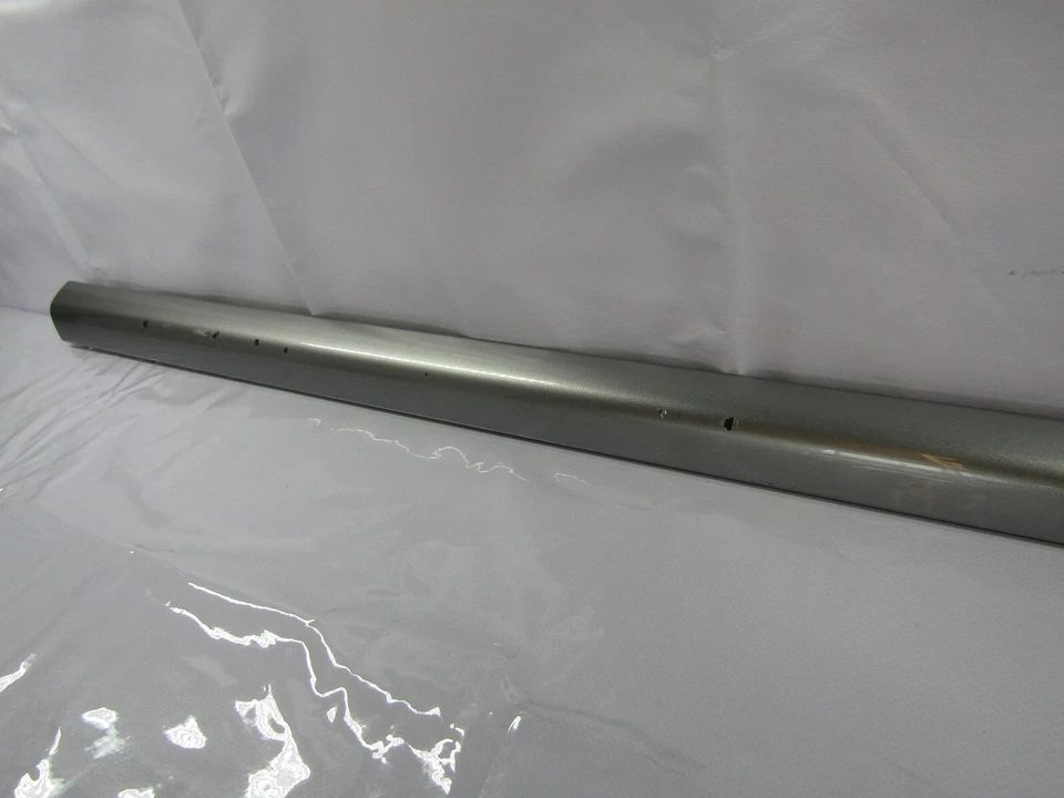 Subaru Impreza Outback 2008-2011 puerta delantera derecha moldura moldura moldura plateada Foto 3 de 4