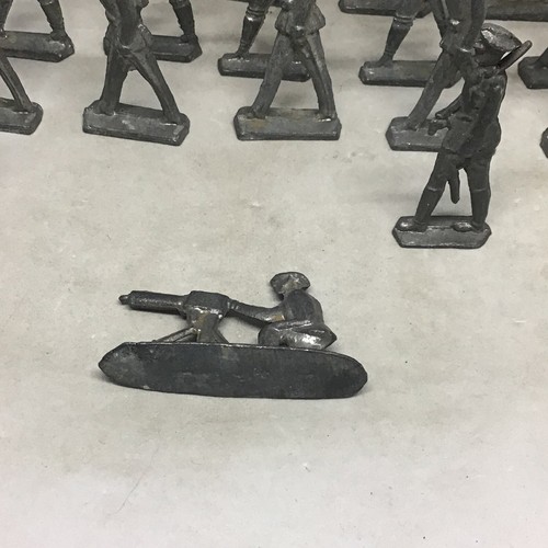 (22) 1950’s Lead German Military 3in Figurines *RARE* - Picture 8 of 8