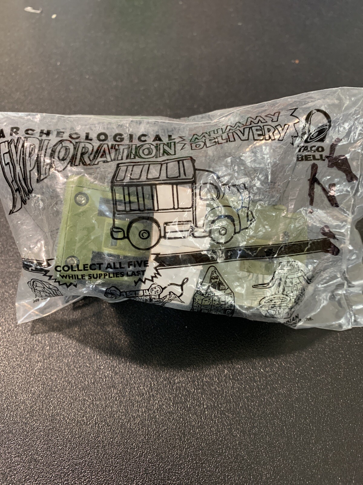 TACO BELL ARCHEOLOGICAL EXPLORATION MUMMY DELIVERY TRUCK TOY AGES 3+ NIP