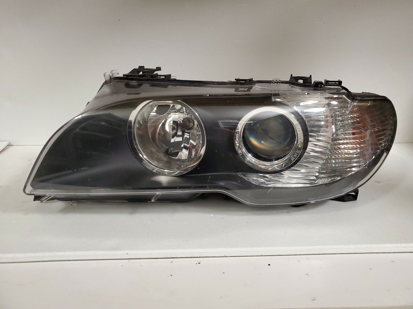 04-06 BMW E46 LEFT DRIVER SIDE XENON HEADLIGHT (MATCH P/N 7165911 