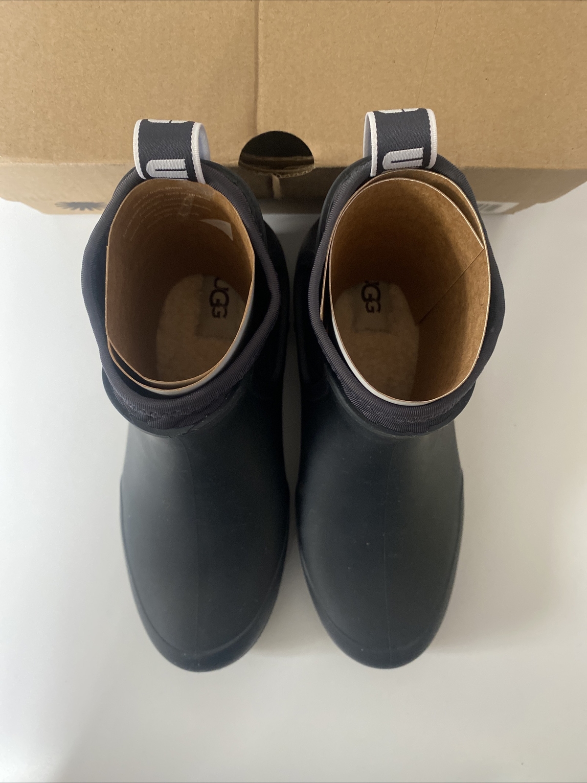 ugg chevonne rain boots black
