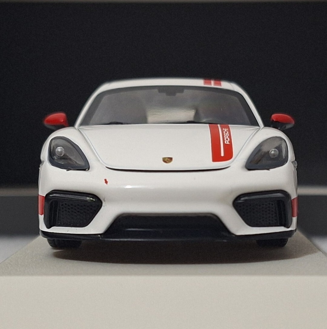 Porsche 718 Cayman GT4 Sports Cup Edition 1:43 Minichamps WAP 020