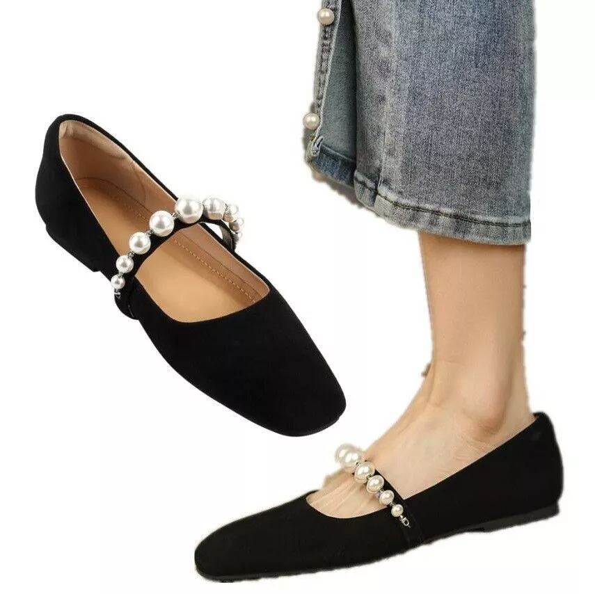 Loafers and Ballerinas - Women