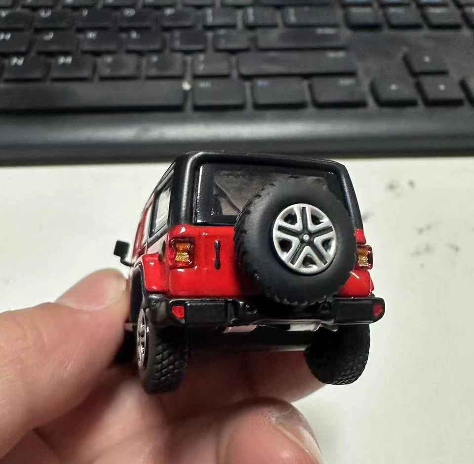 JKM 1:64 Jeep Wrangler Sahara 2019 Diecast Metal Model Car Collection New - Image 4 of 4