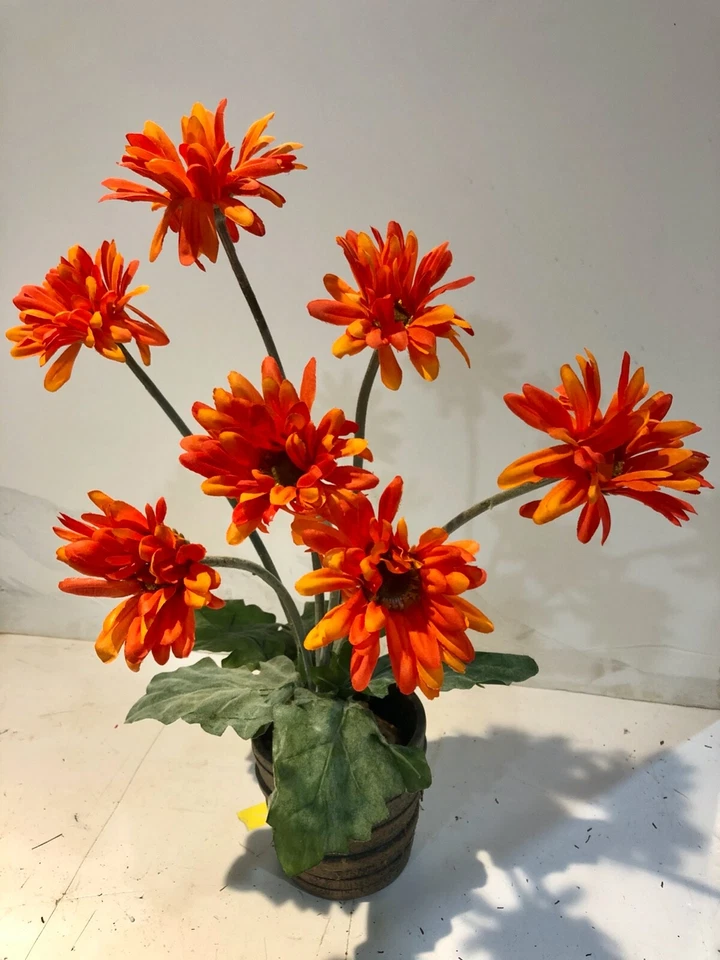 Flor de seda sintética Gerbera Daisy Bush. se vende como un conjunto de 6 tallos con 7 flores cada uno Foto 3 de 3