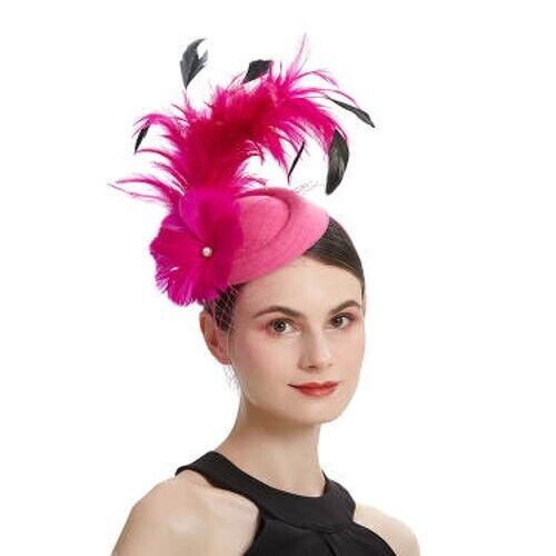 STUNNING HOT PINK FELT FASCINATOR WITH LONG FEATHERS, NETTING & FLOWER - Picture 1 of 3