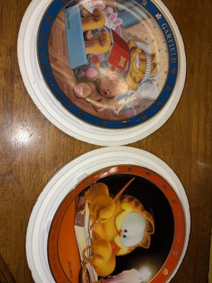 2 Garfield Collector Plates: ''Dear Diary/A Day With'' By Jim Davis & Danbury Mint