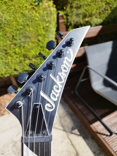 Jackson JS Series Rhoads JS32 Electric Guitar Satin Black EMG 81, Gig Bag - Picture 3 of 9