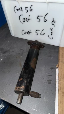 orig Mercedes W123 T KOMBI  Federbein Stoßdämpfer Niveauregulierung hinten - Bild 1 von 2