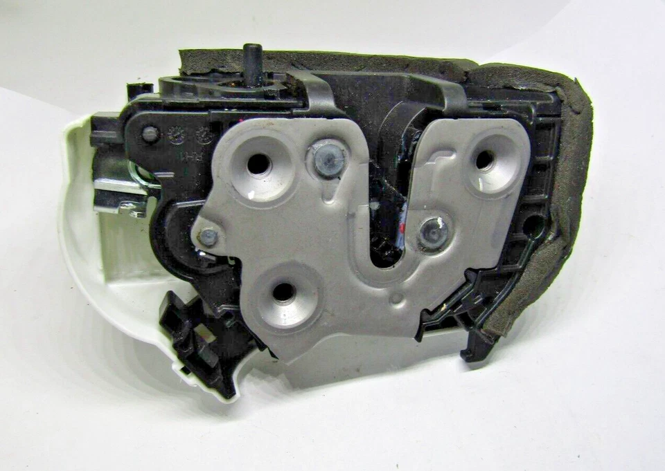 ПРИВОД ЗАЩЕЛКИ ДВЕРНОГО ЗАМКА ACDelco 26500287 ЗАДНЯЯ ПРАВАЯ СТОРОНА 25 CHEVROLET EQUINOX - Изображение 4 из 4