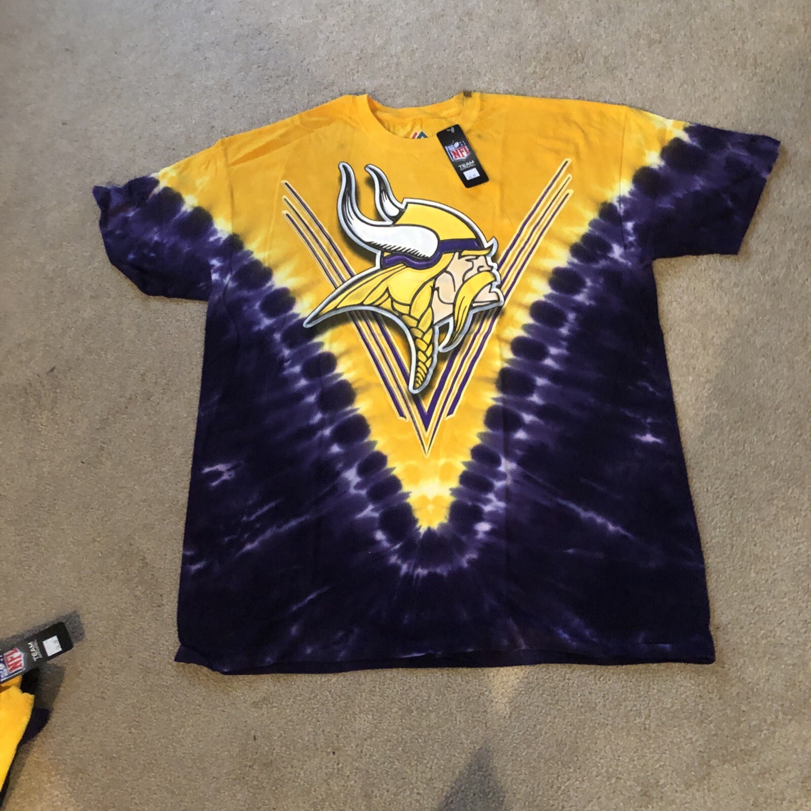 Picture 1 of 4