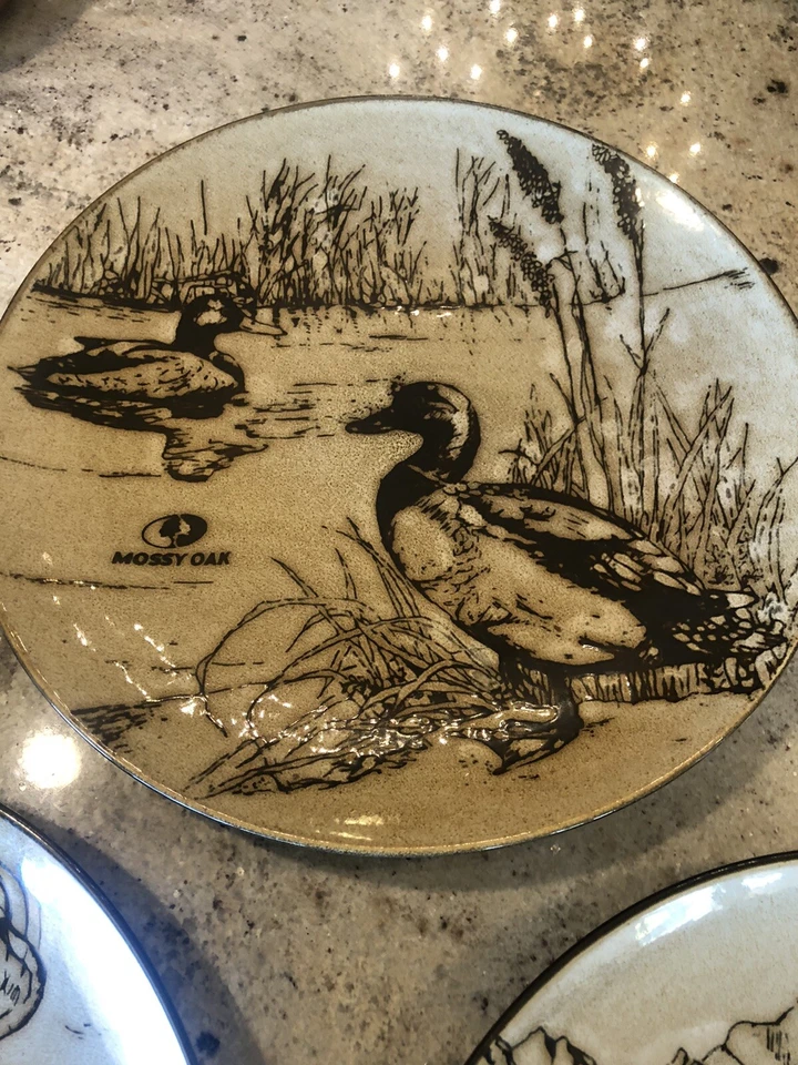 "Tres fantásticos platos de cena de cerámica de roble musgo de 10"" pato alce oso" Foto 3 de 4