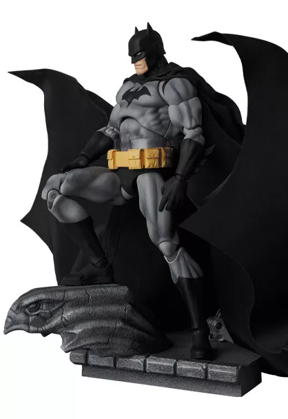 Authentic Medicom Toy Mafex No.126 DC Batman Hush Black Ver. Action Figure